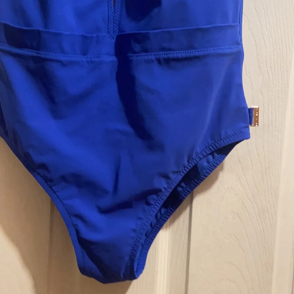 SHAN - Picture 3 of 14